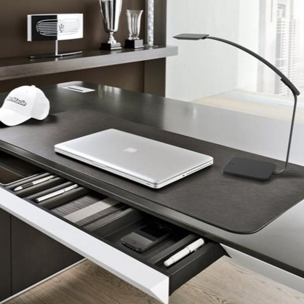 Unilux bordlampe Timelight - Sort LED kontorlampe - Bluetooth, USB og QI charging