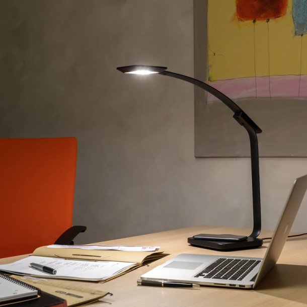 Unilux bordlampe Timelight - Sort LED kontorlampe - Bluetooth, USB og QI charging