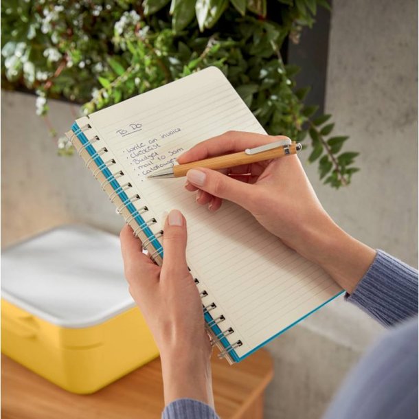 Leitz Notesblok - B5 Linieret - Linjeret sider uden huller - 80 arks blok med Spiralryg