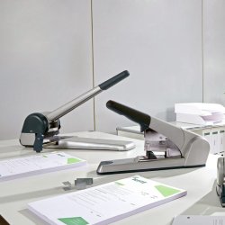 Leitz Hulapparat - 5182 - 2 huller - op til 250 ark - slv