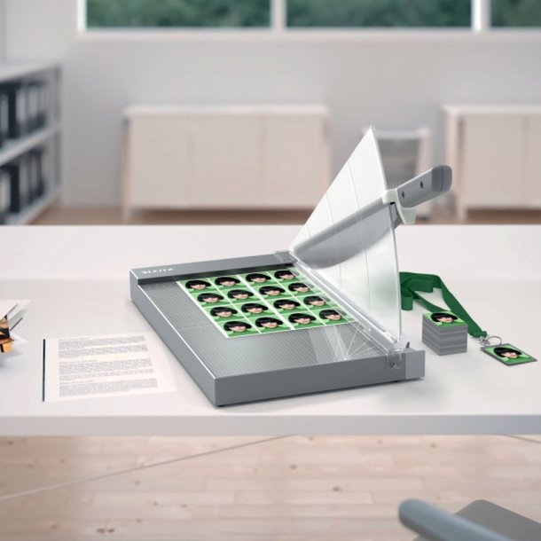 Leitz Skremaskine - Office Pro - A4+ - op til 25 ark ad gangen