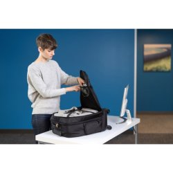 Kensington Contour &#153; 2.0 Pro Overnight Laptop Spinner - 17 "
