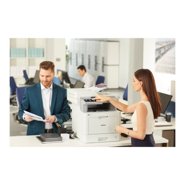 Brother MFC-L9570CDW - A4 Multifunktionsprinter - farve laser - 31 sider/m - 300 ark - Gigalan/WiFi