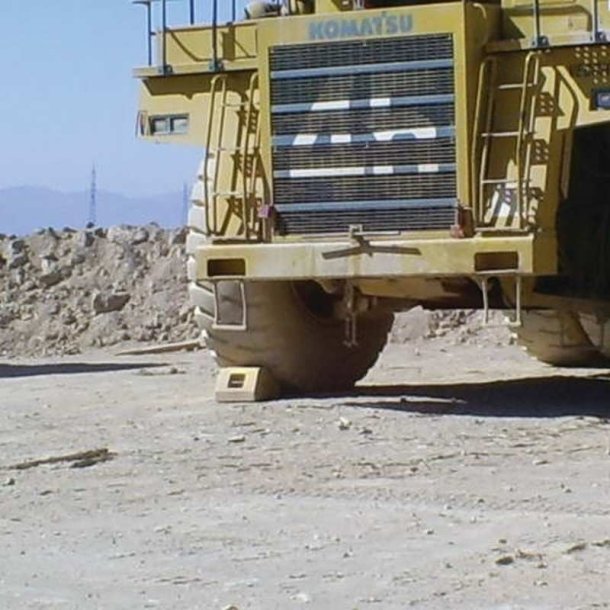 Checkers hjulklodser MC3012 - Wheel Chocks til 95-142" dk