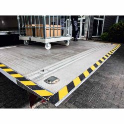 Durable Duraline skridsikker tape Grip+ - 50mm sort og gul stribet