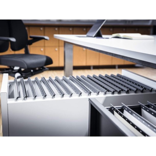 Durable hngemappevogn i slv - til 80 mapper - ridsefast stl