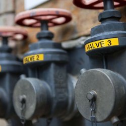 Dymo Tape Rhino - 19mmx3,5m - flexibel nylon - sort tekst p gul