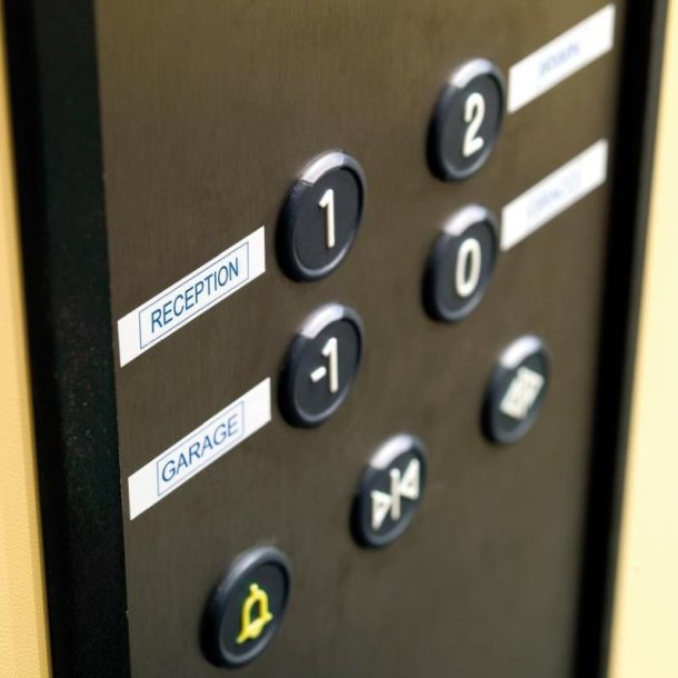 Dymo Tape D1 - permanent nylon - 12mmx3,5m - sort tekst p hvid