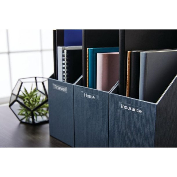 Dymo Tape D1 - Aftagelig - 12mmx7m - hvid tekst p klar