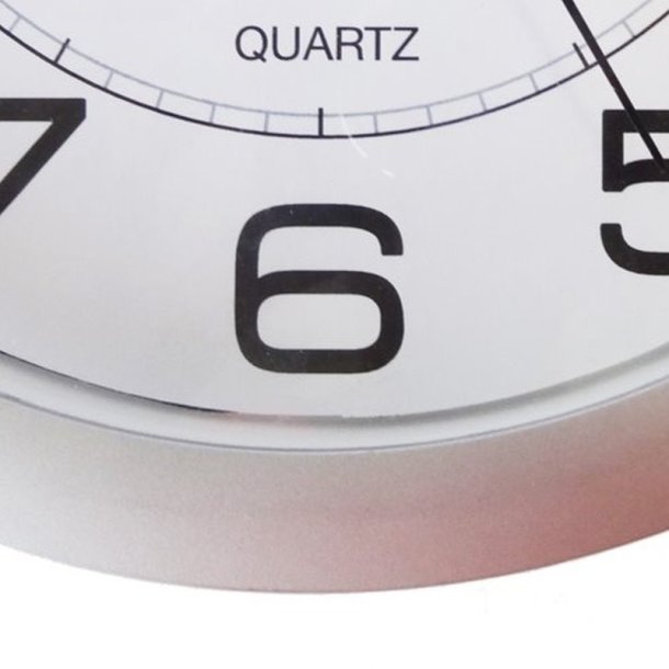 Unilux Attraction Clock 22cm - Analog vgur i Slv