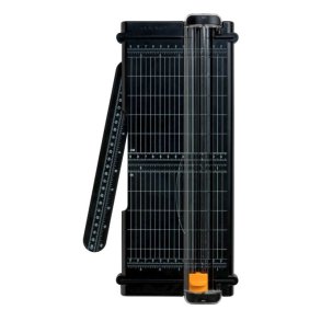 Fiskars Rullesk�rer - Titanium - A4/32 cm - op til 7 ark ad gangen