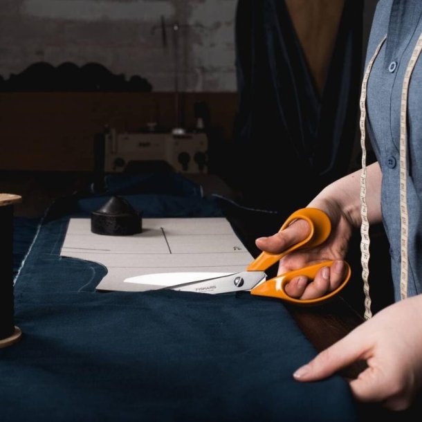 Fiskars classic universal saks - orange hjrehnds saks - 25 cm 