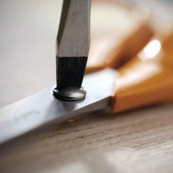 Fiskars classic universal saks - orange hjrehnds saks - 25 cm 