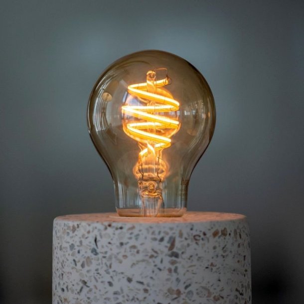 Hombli Smart bulb - A60 CCT Filament (E27) - Amber (Ravfarve)