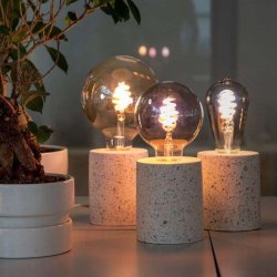 Hombli Smart bulb - G95 CCT Filament (E27) - Amber (Ravfarve)