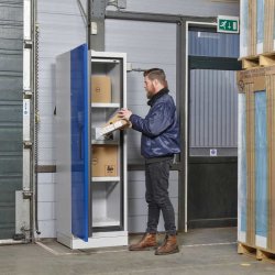 Justrite 226-LT EN batteriskab til opbevaring/opladning af - standard venstrehngt