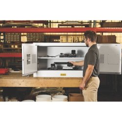 Justrite 23-LC batteriskab til opbevaring/opladning af - Bordmodel