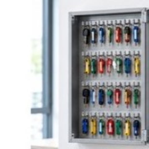 Åbent nøglebræt eller lukket nøgleskab – hvornår passer hvad?
