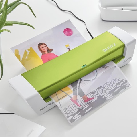 Lamineringsmaskine A4 og laminator A3 – vælg det rette format