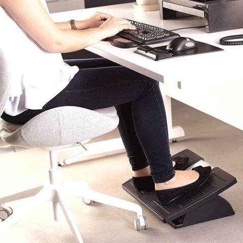 Fodstøtte – ergonomisk aflastning til den siddende arbejdsdag