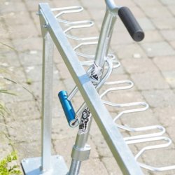 St&auml;ll f&ouml;r 9 sparkcyklar  30 mm galvaniserat st�l, st�ende montering