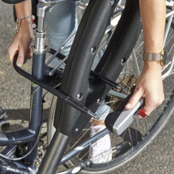 Cykelstativ til 2 cykler sort - 50mm gummi/stl stolpe