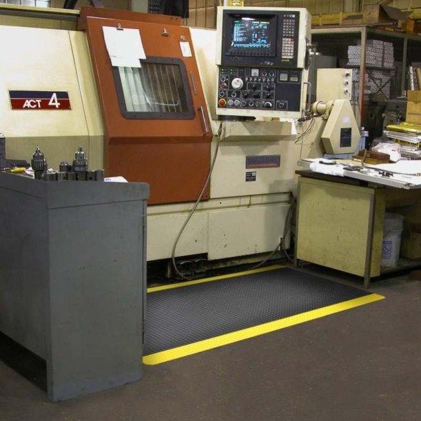 Notrax arbejdsm�tte Sky Trax 782 - 60cm Sort/Gul PVC m�tte meterm�l (pr. cm)