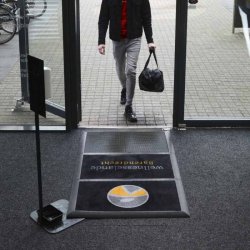 Notrax sanitetsmtte Sani-master 348 logo - 91,4x152,5cm -3 zone desinfektionsmtter