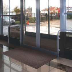 Notrax indgangsmtte Aqua Trap 150 - 120x180cm smudsmtte brun