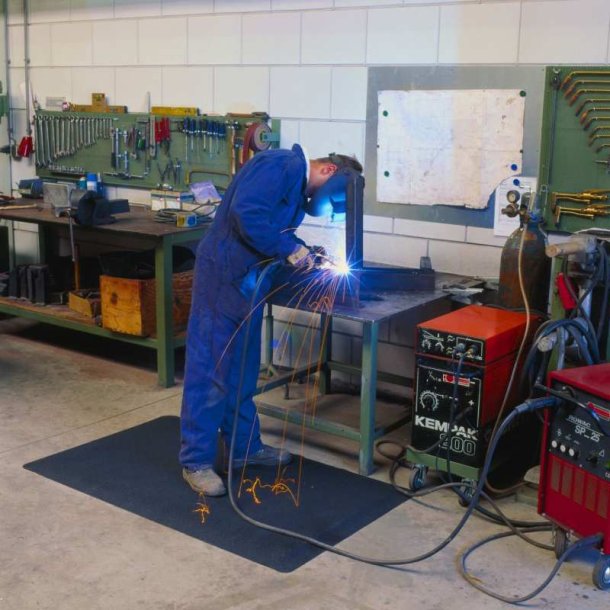 Notrax svejsem�tte 480 Pebble Trax - 60cm Sort Gummim�tte meterm�l (pr. cm)