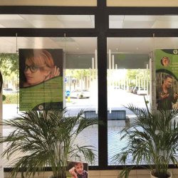 Vindues display - 1 x 70x100cm - 1,5m mgler ramme system