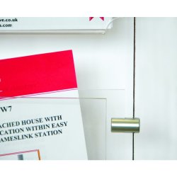 Vindues display - 8 x A4 st�ende - m�gler wire system