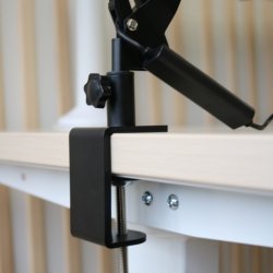 Unilux Skrivebordslampe Swingo - Sort ergonomisk LED kontorlampe