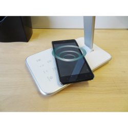 Unilux Jazz bordlampe - hvid/slv LED kontorlampe - opladning