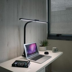 Unilux Skrivebordslampe Strata Base - sort dmpbar LED kontorlampe