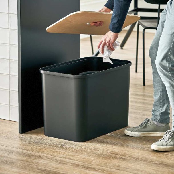 Affaldssorteringsboks med sde - sort genanvendt plast - birke lg - 3 inder beholdere - 76 liter